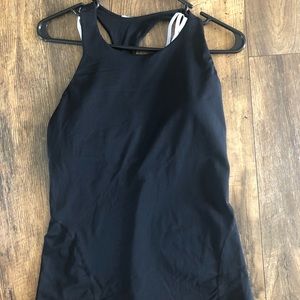 Fabletics black workout top with built-in bra!🖤